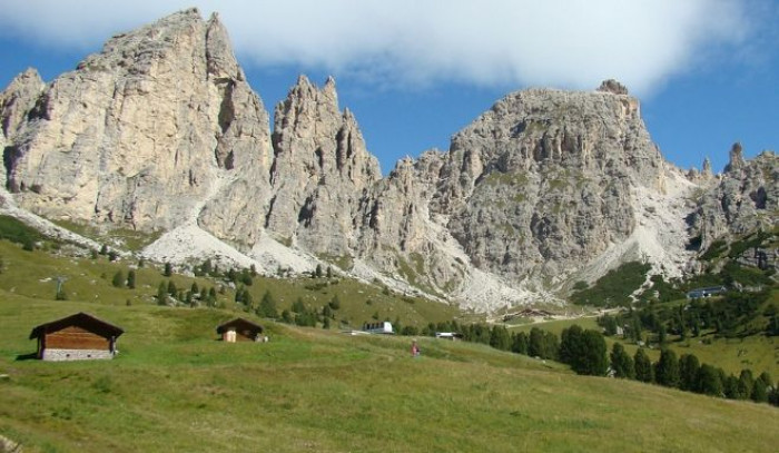 Bolzano zona rossa? Per Roma misure da rischio alto ma la provincia autonoma decide di restare gialla Bolzano zona rossa? Per Roma misure da rischio alto ma la provincia autonoma decide di restare gialla