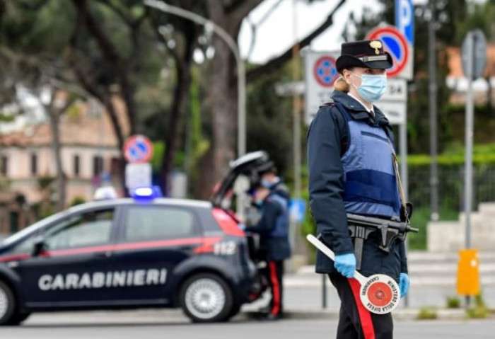 Con il nuovo decreto Covid dal 17 gennaio 9 Regioni rischiano di finire in zona arancione, 3 in zona rossa Con il nuovo decreto Covid dal 17 gennaio 9 Regioni rischiano di finire in zona arancione, 3 in zona rossa