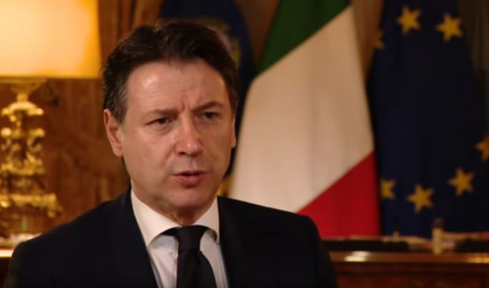 Crisi di governo: la situazione non si sblocca e la scelta rischia di ridursi a Renzi o elezioni anticipate Crisi di governo: la situazione non si sblocca e la scelta rischia di ridursi a Renzi o elezioni anticipate