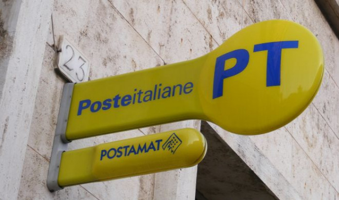 Poste Italiane punta sull'e-commerce e acquista il 51% di Sengi Express, compagnia cinese di logistica Poste Italiane punta sull'e-commerce e acquista il 51% di Sengi Express, compagnia cinese di logistica