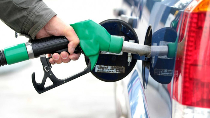 Auto a benzina in calo? Lo dice uno studio Auto a benzina in calo? Lo dice uno studio