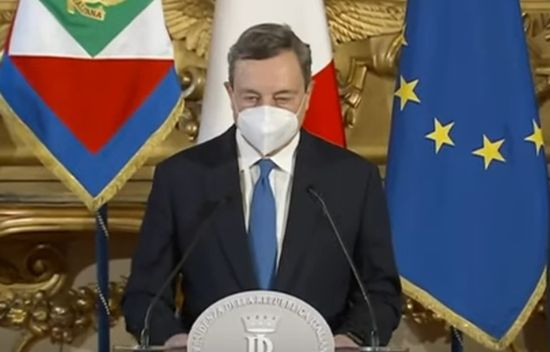 Nella bozza del nuovo decreto il ripristino della zona gialla, il pass verde per gli spostamenti e riaperture graduali Nella bozza del nuovo decreto il ripristino della zona gialla, il pass verde per gli spostamenti e riaperture graduali