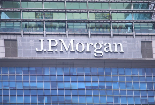 Trimestrale JP Morgan: utili oltre le previsioni, come investire adesso? Trimestrale JP Morgan: utili oltre le previsioni, come investire adesso?