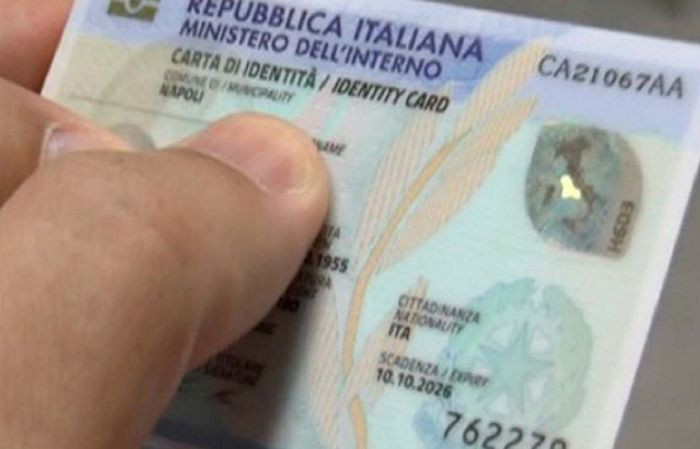 Come si fa per richiedere la carta di identità elettronica (CIE) e quali sono le sue funzioni Come si fa per richiedere la carta di identità elettronica (CIE) e quali sono le sue funzioni