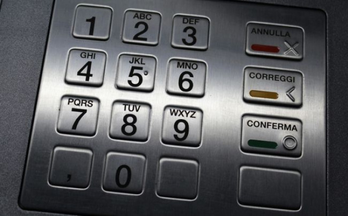Prelievo di contanti dagli sportelli Bancomat, novità in arrivo. Ecco cosa dirà il messaggio prima del prelievo Prelievo di contanti dagli sportelli Bancomat, novità in arrivo. Ecco cosa dirà il messaggio prima del prelievo