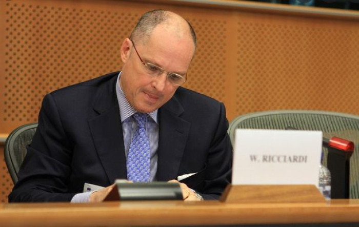 L'avvertimento di Ricciardi: la variante Delta L'avvertimento di Ricciardi: la variante Delta
