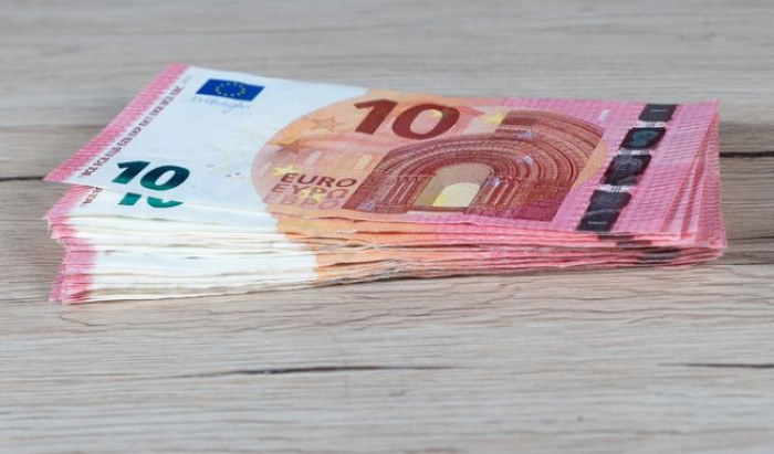 Reddito di Cittadinanza: cambia il limite per i prelievi di contanti e arriva una card per ogni componente Reddito di Cittadinanza: cambia il limite per i prelievi di contanti e arriva una card per ogni componente