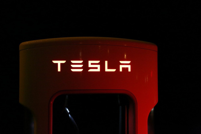 Azioni Tesla crollano: ora è buy appetitoso. Autopilot sotto accusa in Usa Azioni Tesla crollano: ora è buy appetitoso. Autopilot sotto accusa in Usa