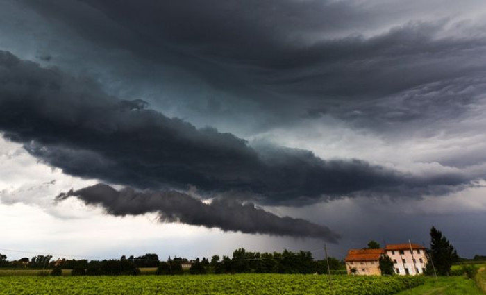 Il nuovo Rapporto sul Clima mette in guardia sui rischi legati al cambiamento climatico. È allarme rosso Il nuovo Rapporto sul Clima mette in guardia sui rischi legati al cambiamento climatico. È allarme rosso