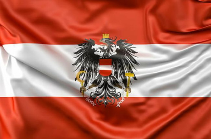 In Austria lockdown per i non vaccinati. Il nuovo cancelliere Schallenberg usa il pugno duro In Austria lockdown per i non vaccinati. Il nuovo cancelliere Schallenberg usa il pugno duro