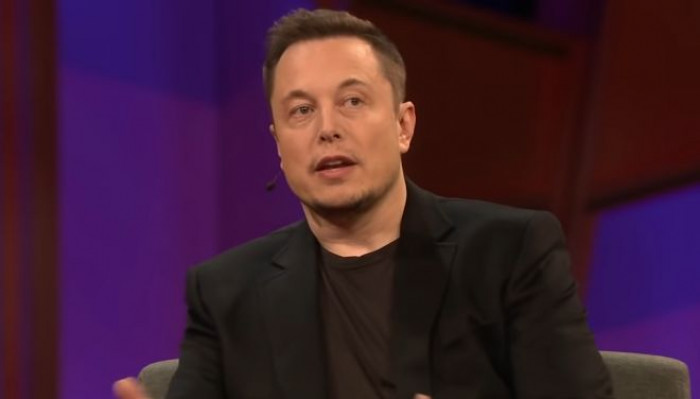 SpaceX rischia di affondare, Elon Musk rivolge un appello ai dipendenti per salvare il progetto