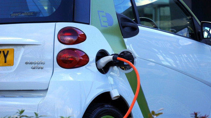 Comprare azioni Tesla e NIO dopo boom consegne e-car: rally prezzi nel pre-market Comprare azioni Tesla e NIO dopo boom consegne e-car: rally prezzi nel pre-market